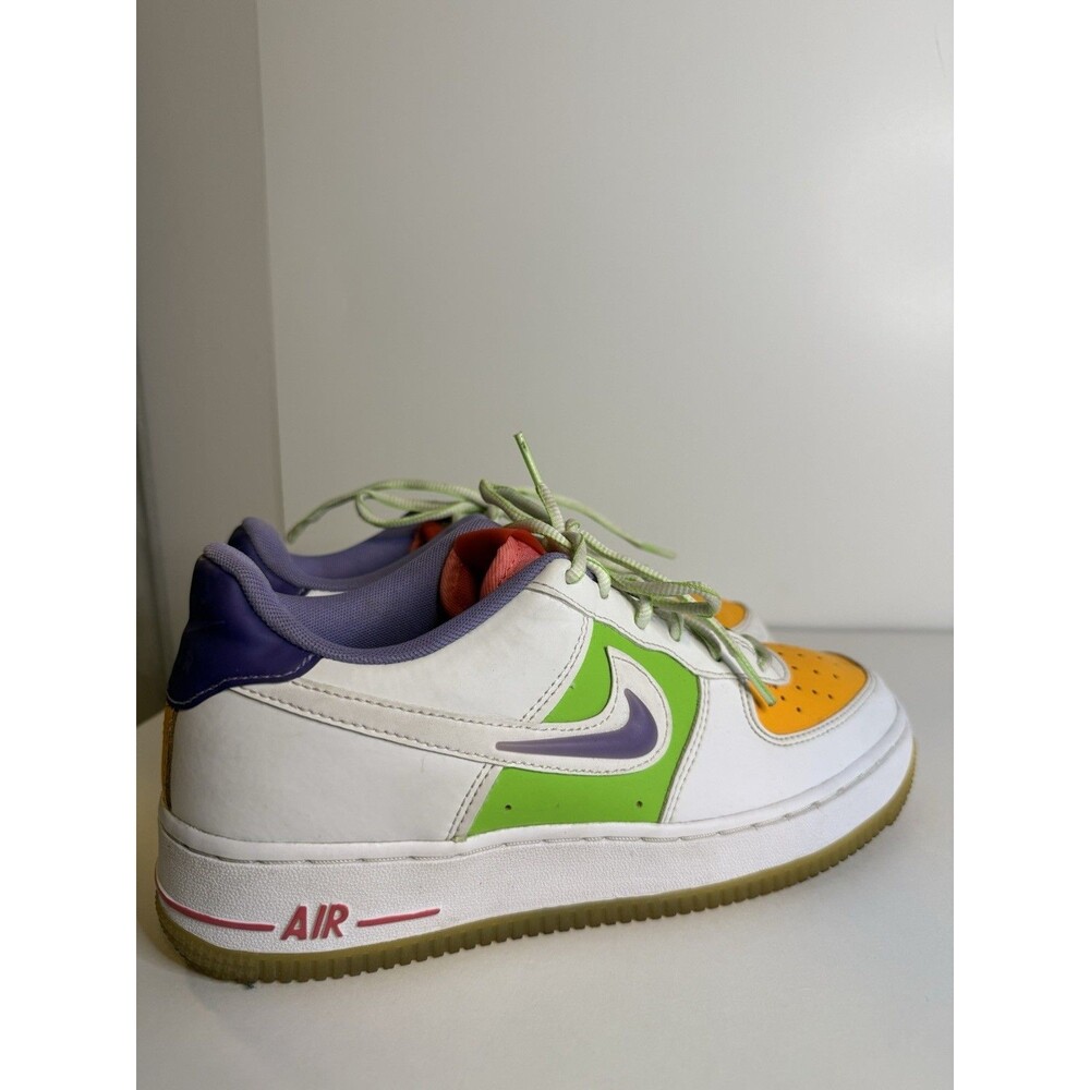 Nike Kids Air Force 1 Lv8 - White, Space Purple, Sundial Size 6Y